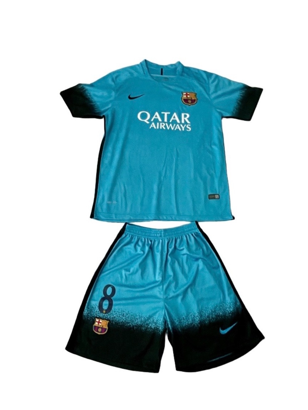 2015/16 Authentic Nike FC Barcelona A. Iniesta #8 Soccer Set - Men’s Size L